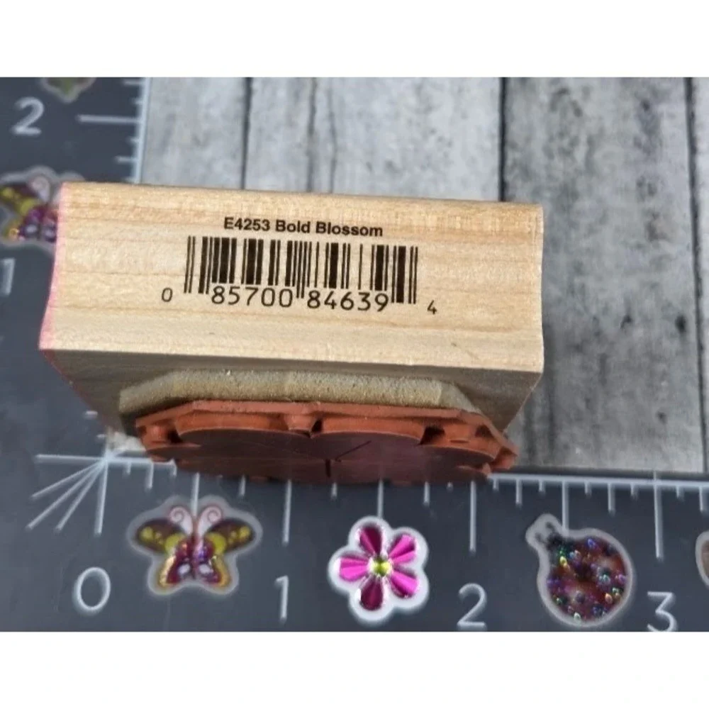 Hero Arts Bold Blossom Flower E2453 Rubber Stamp Wood #P35